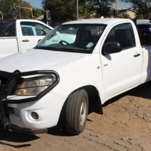 VEHICLE TOYOTA HILUX, B724ARJ