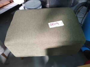 ITEM SQUARE OTTOMAN