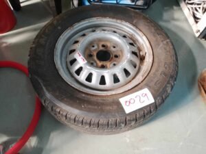 ITEM ITEM RIM AND TYRE(CHICCO VIEW)