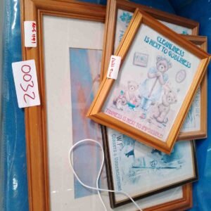 ITEM 5 WALL PICTURE FRAMES