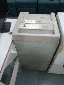 ITEM ITEM PAPER SHREDDER MACHINE