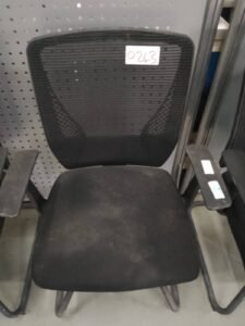 ITEM CASSIE VISITORS CHAIR-MAU FF00097