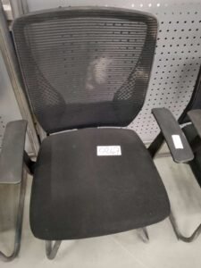 ITEM CASSIE VISITORS CHAIR-MAU FF00048