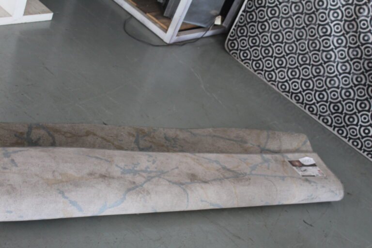 ITEM CARPET