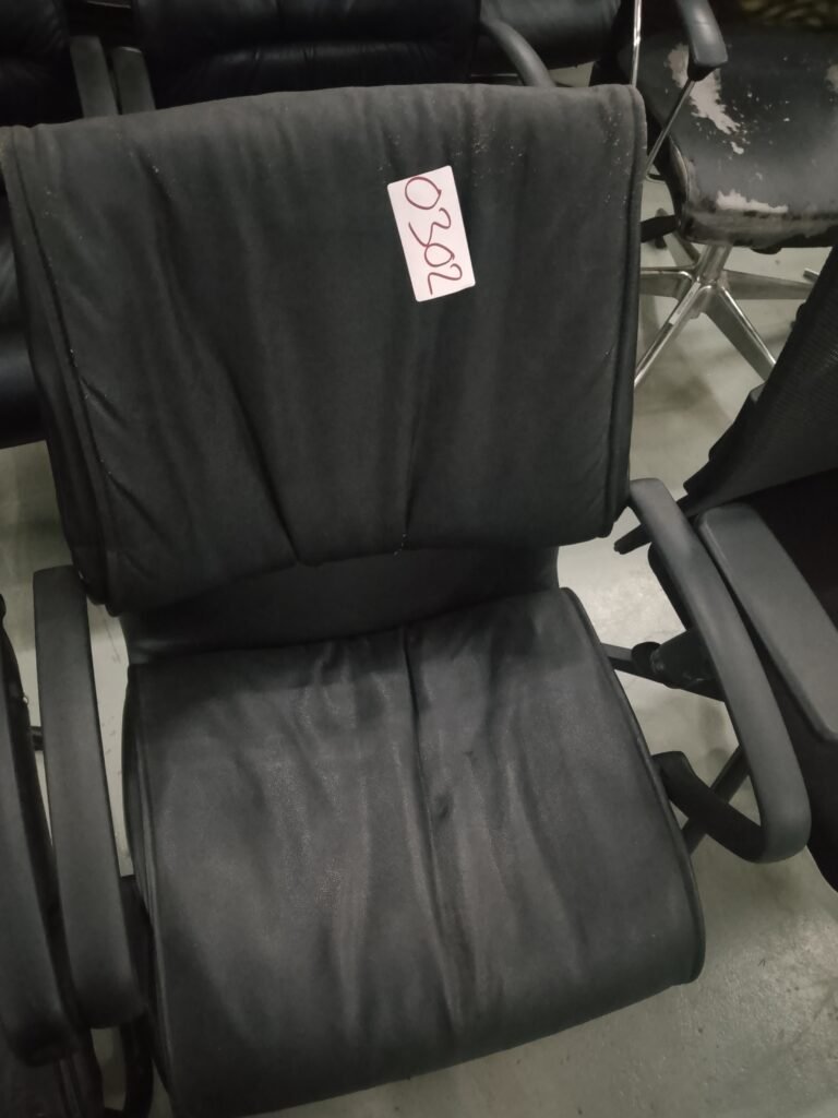 ITEM BLACK FAUX LEATHER CHAIR