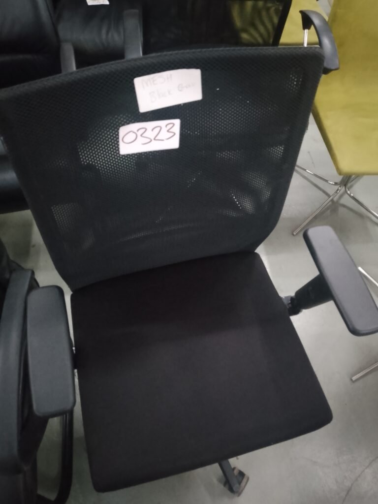 ITEM BLACK MESH CHAIR
