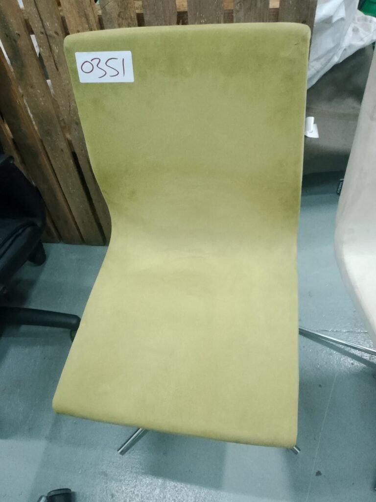 ITEM GREEN DINNING CHAIR