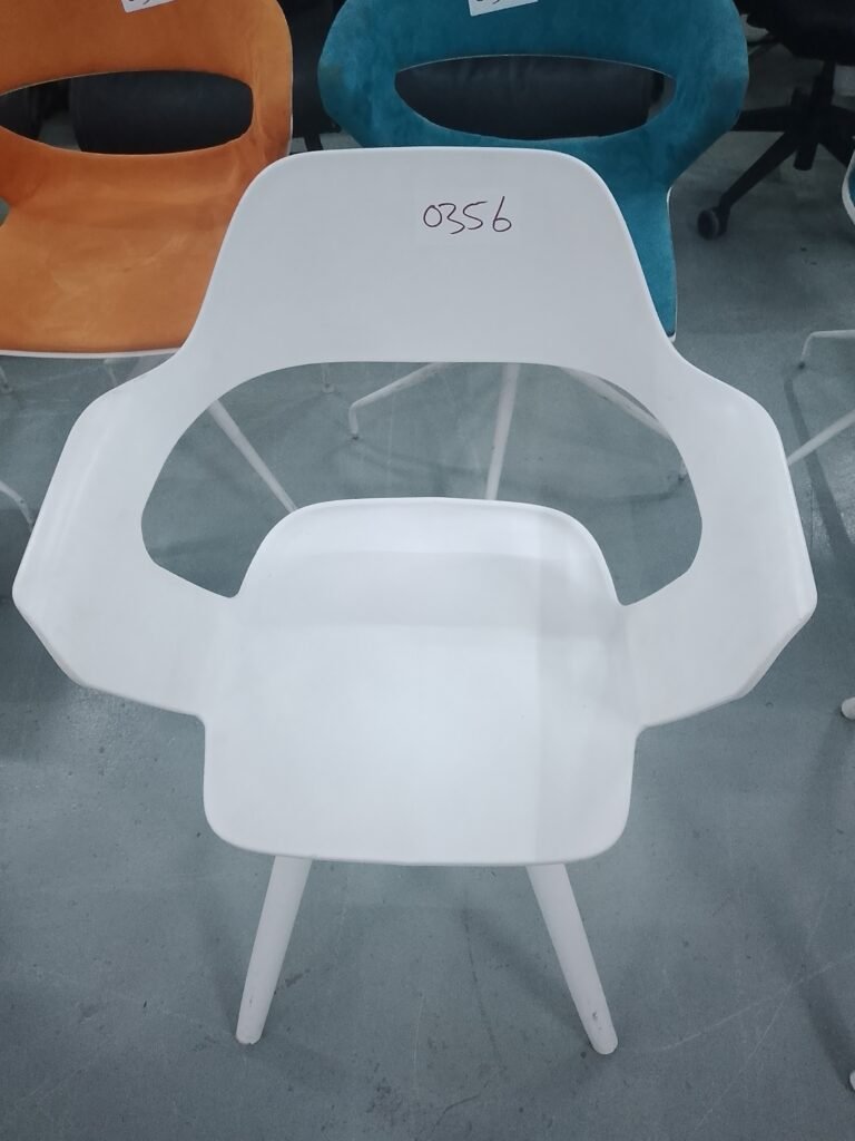 ITEM WHITE PLASTIC CAFE CHAIR