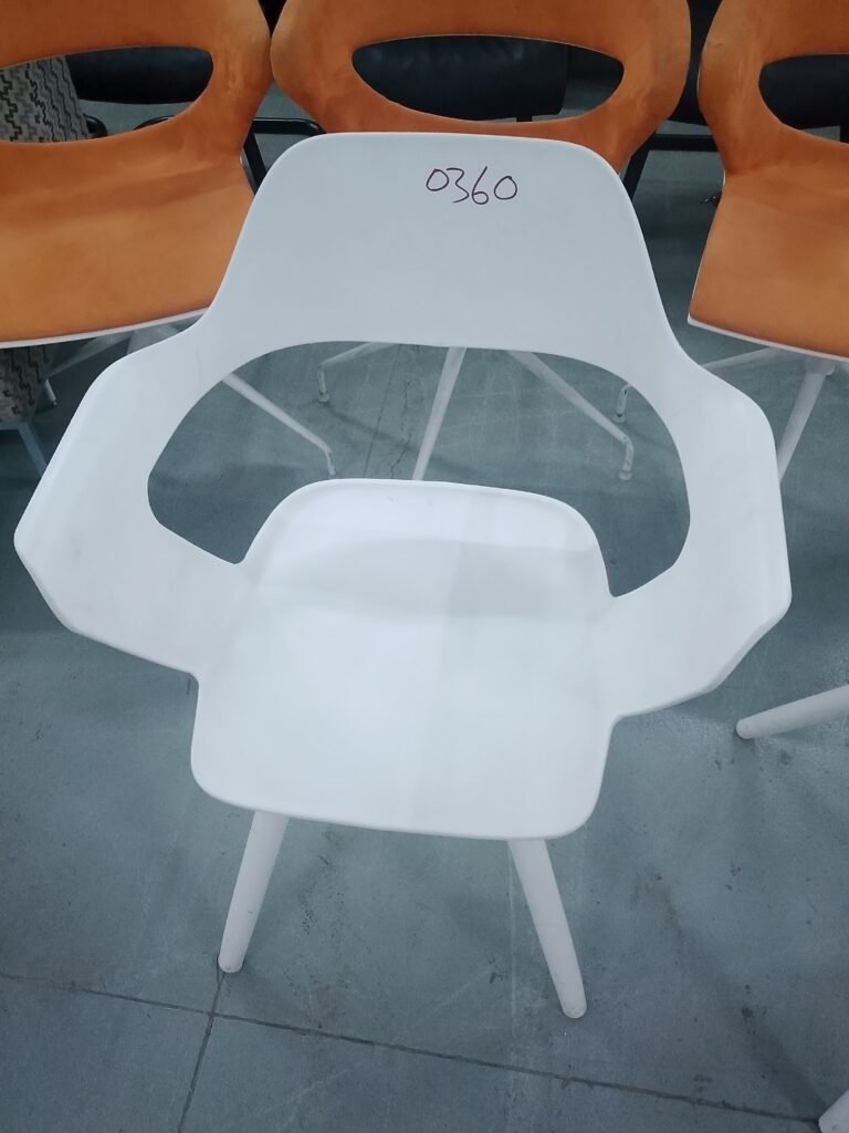 ITEM WHITE PLASTIC CAFE CHAIR