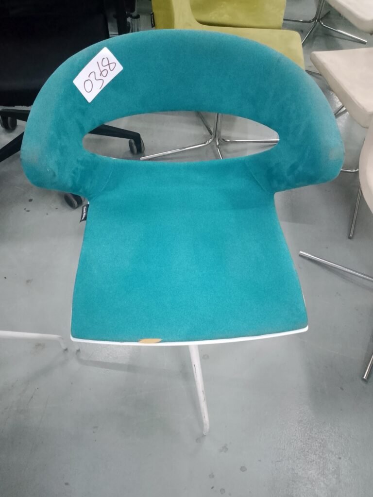 ITEM BLUE AND WHITE CHAIR
