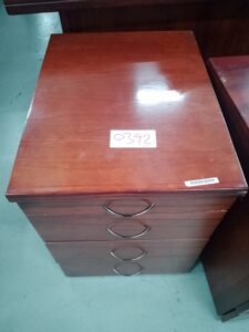ITEM BROWN PEDESTAL