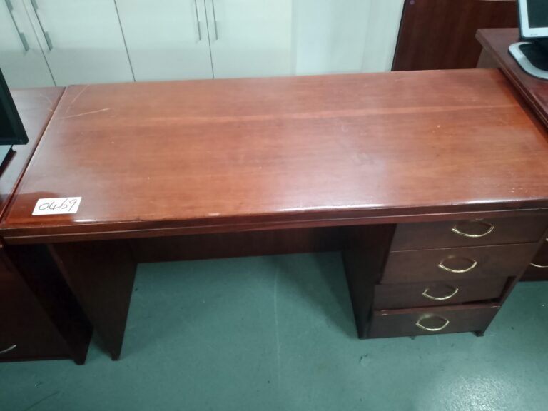 ITEM SMALL BROWN DESK WITH 4 DRAWERS