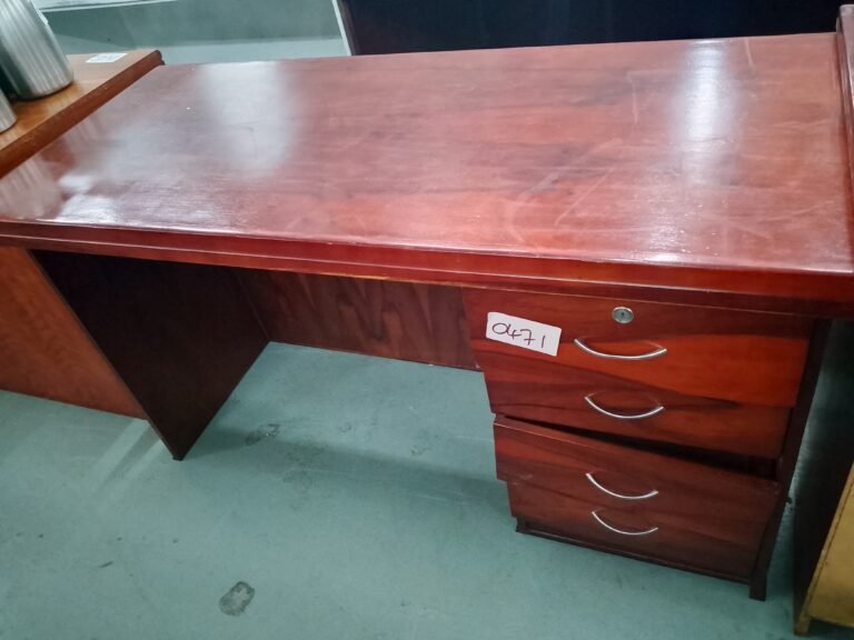 ITEM SMALL BROWN DESK WITH 4 DRAWERS