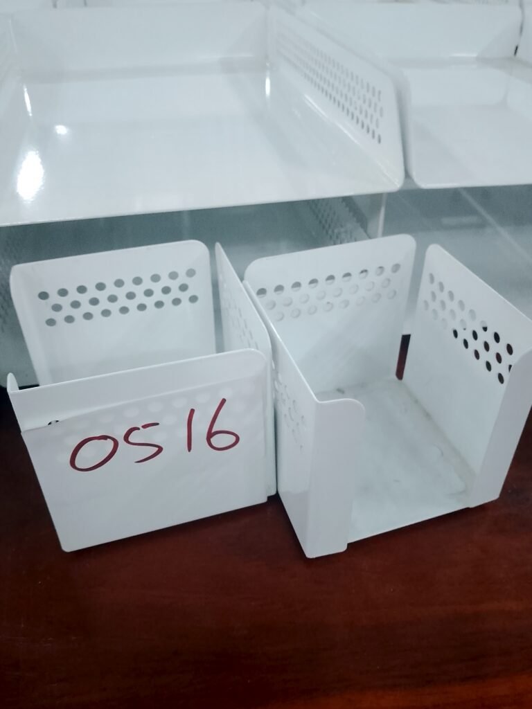 ITEM WHITE METAL PEN HOLDER
