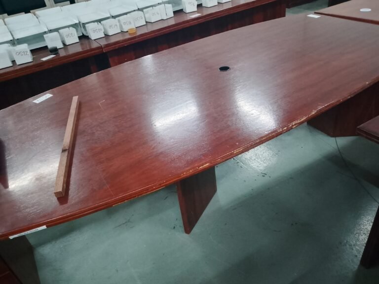 ITEM MAHOGANY MEETING ROOM TABLE