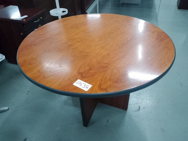 ITEM BROWN ROUND TABLE