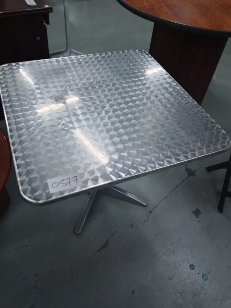ITEM METAL CAFE TABLE