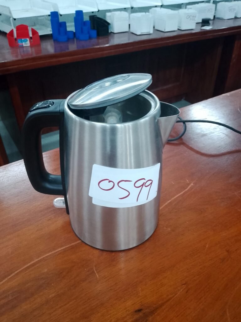ITEM METAL KETTLE