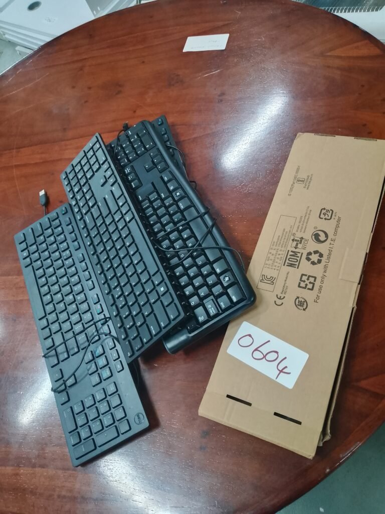 ITEM DELL KEYBOARDS(5)