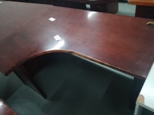 ITEM BROWN CURVED DESK