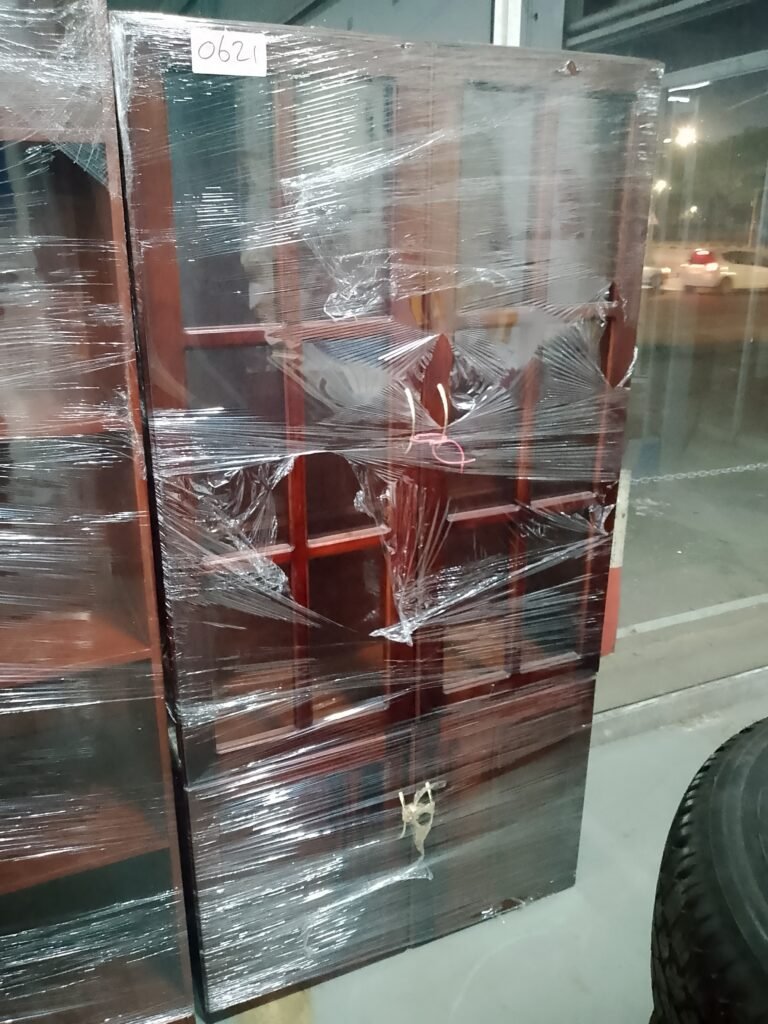ITEM CUPBOARD WITH GLASS