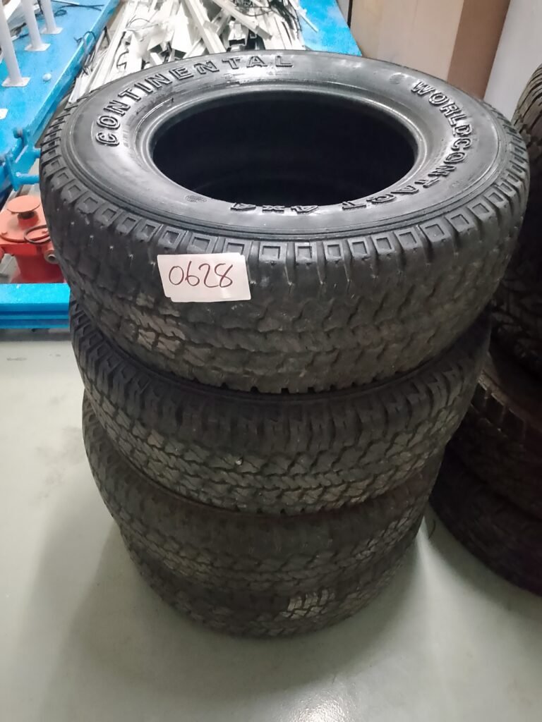 ITEM CONTINENTAL TYRES 245/70R16 SET OF 4