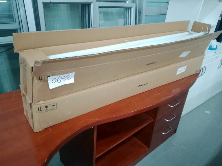 ITEM OSRAM FLORESCENT BULBS
