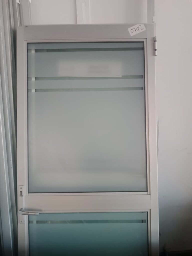 ITEM GLASS DOORS(5)