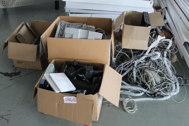 ITEM BOXES OF CABLES AND ACCESSORIES