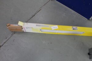 ITEM FLOURESCENT BULBS(9)