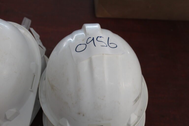 ITEM HELMETS(2)