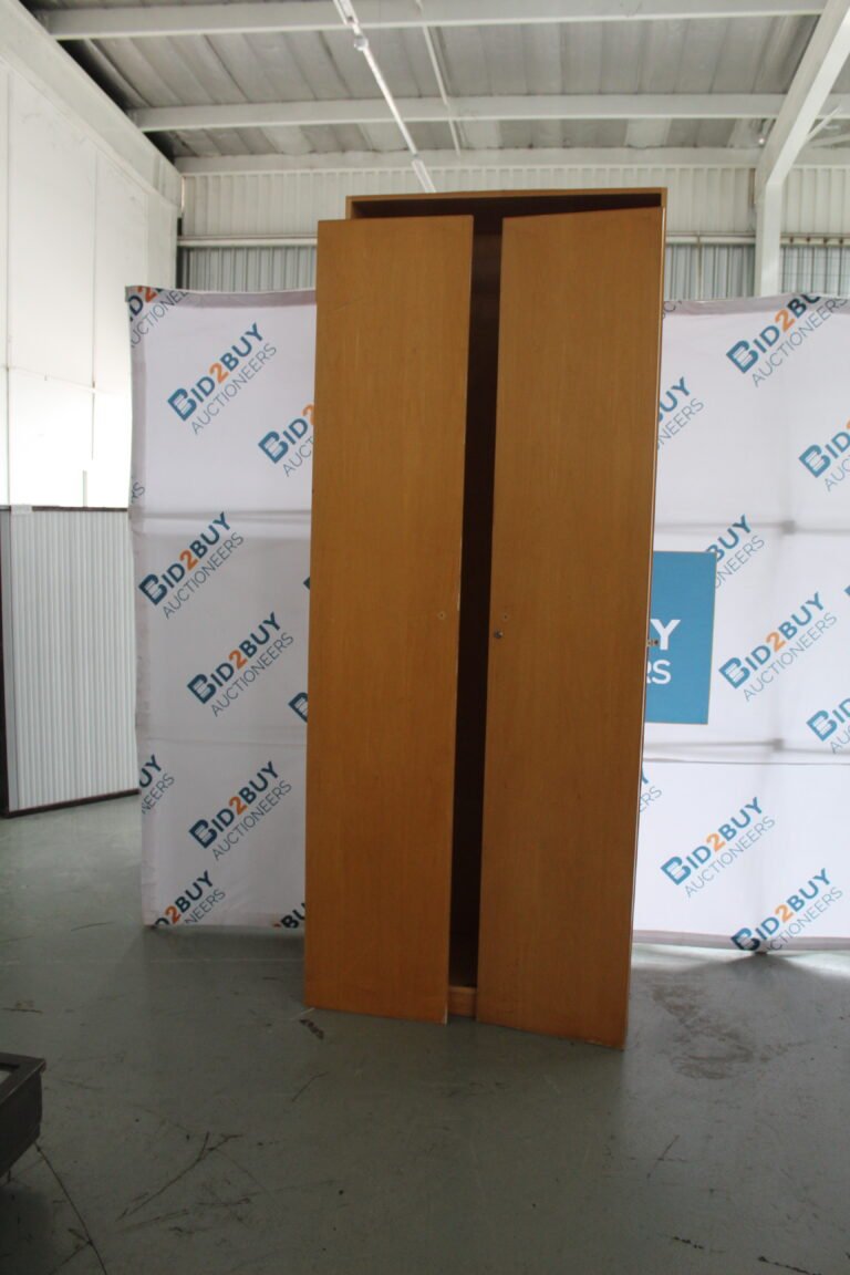 ITEM LIGHT BROWN FILLING CABINET