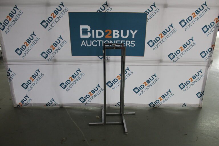 ITEM METAL STAND