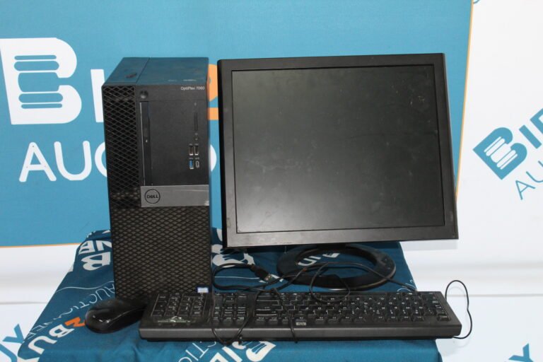 MONITOR, CPU AND KEYBOARD SET