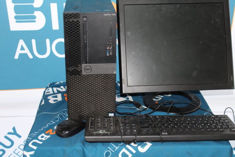 MONITOR, CPU AND KEYBOARD SET