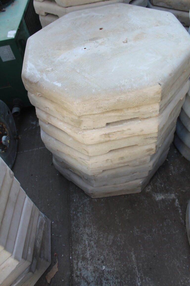 15X CEMENT UMBRELLA BASE