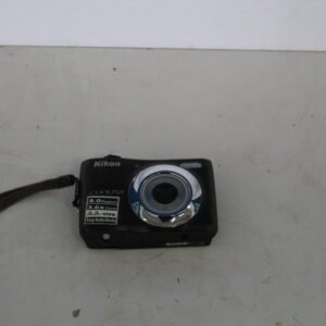 NIKON COOL PIXS 2000 CAMERA